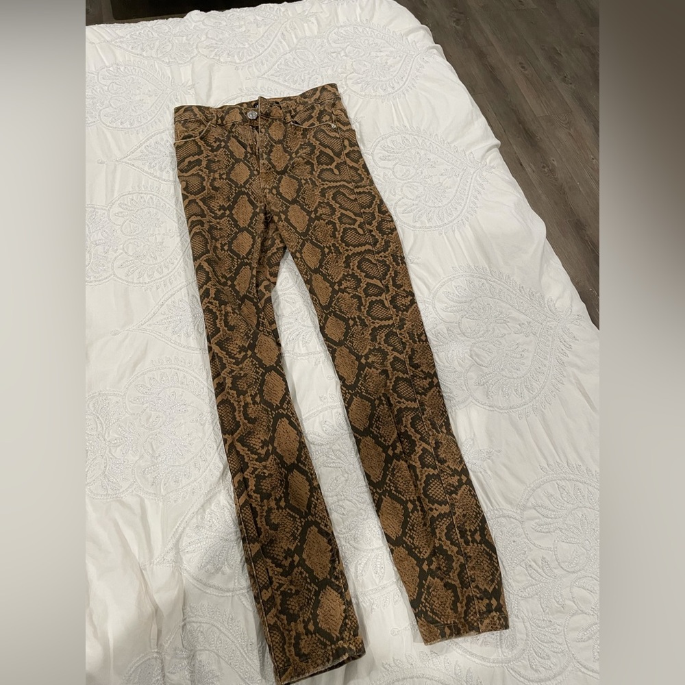 Zara jeans